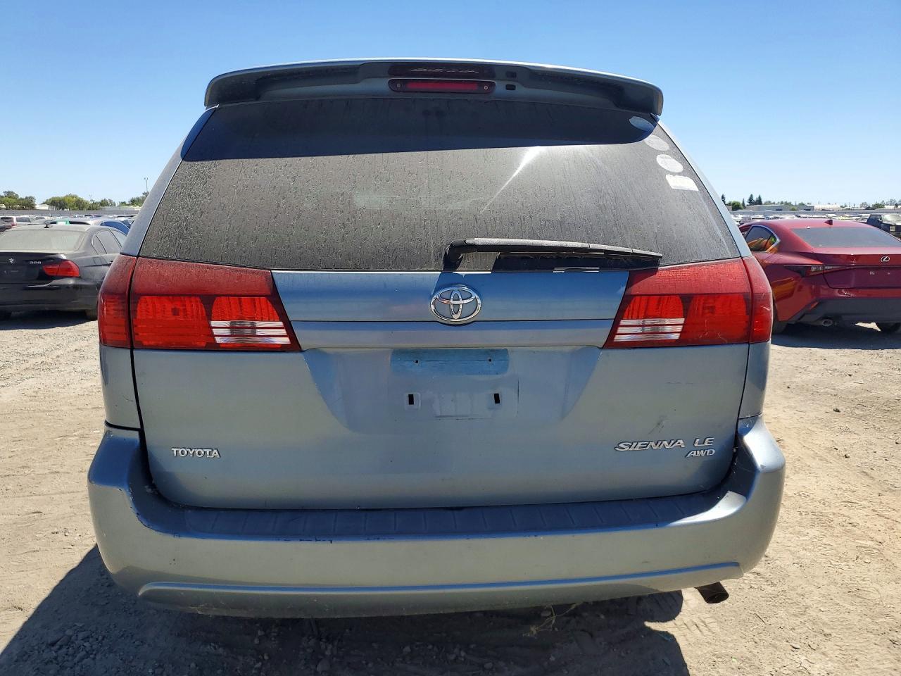 2005 Toyota Sienna Le - Фото 6