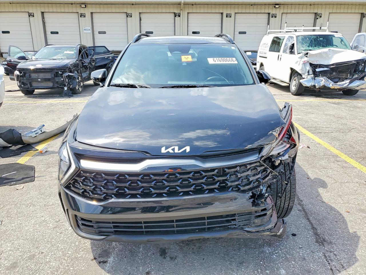 2023 Kia Sportage X Line - Image 5