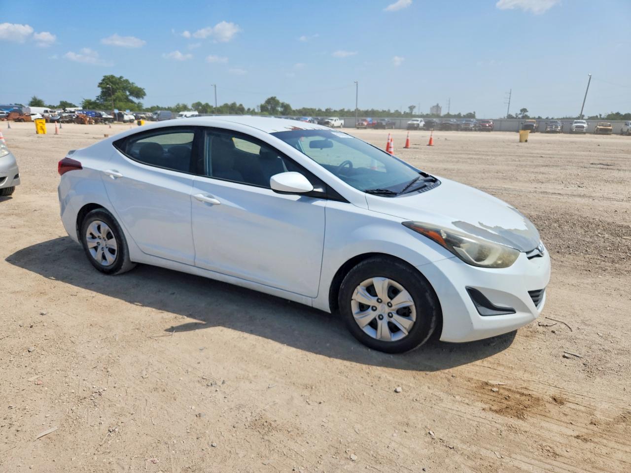 2016 Hyundai Elantra Se - Фото 4