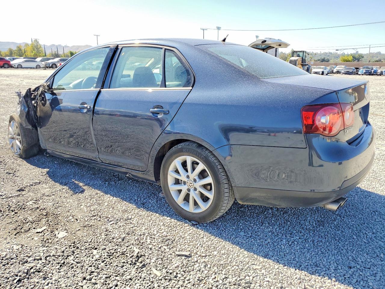 2010 Volkswagen Jetta Se - Фото 2