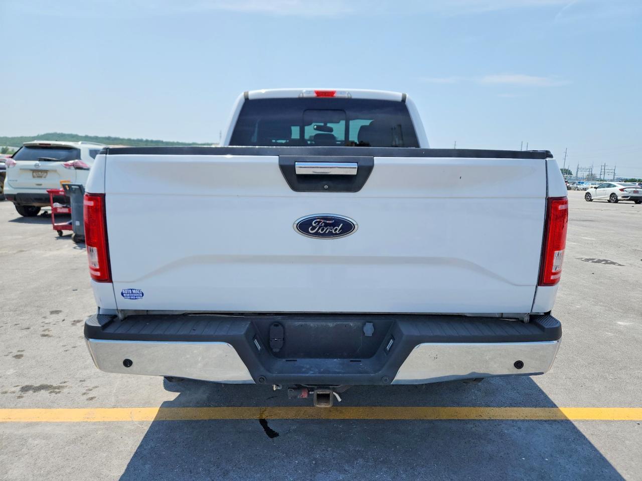 2015 Ford F150 Super Cab - Фото 6