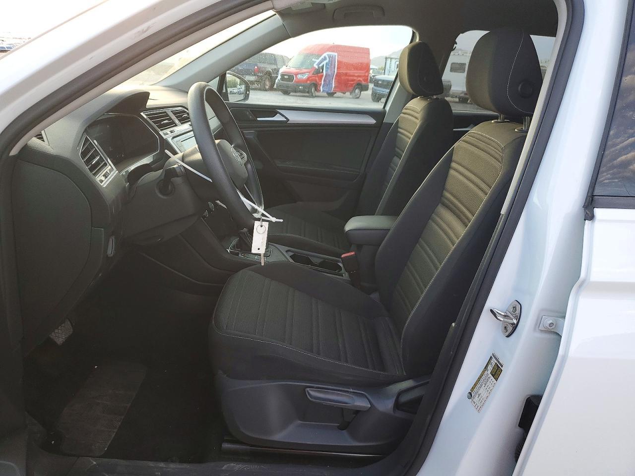 2022 Volkswagen Tiguan S - Фото 7