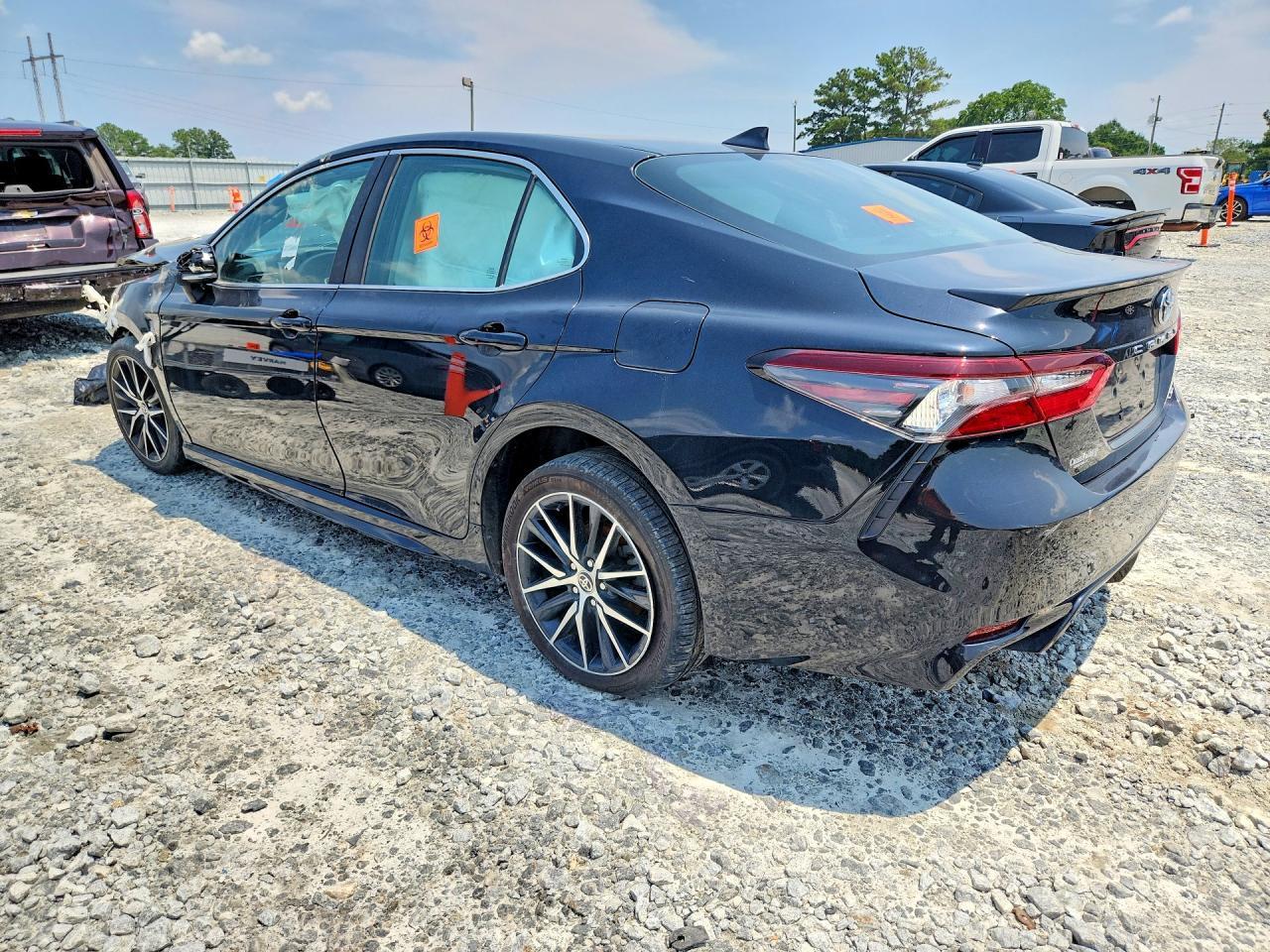 2023 Toyota Camry Se - Image 2