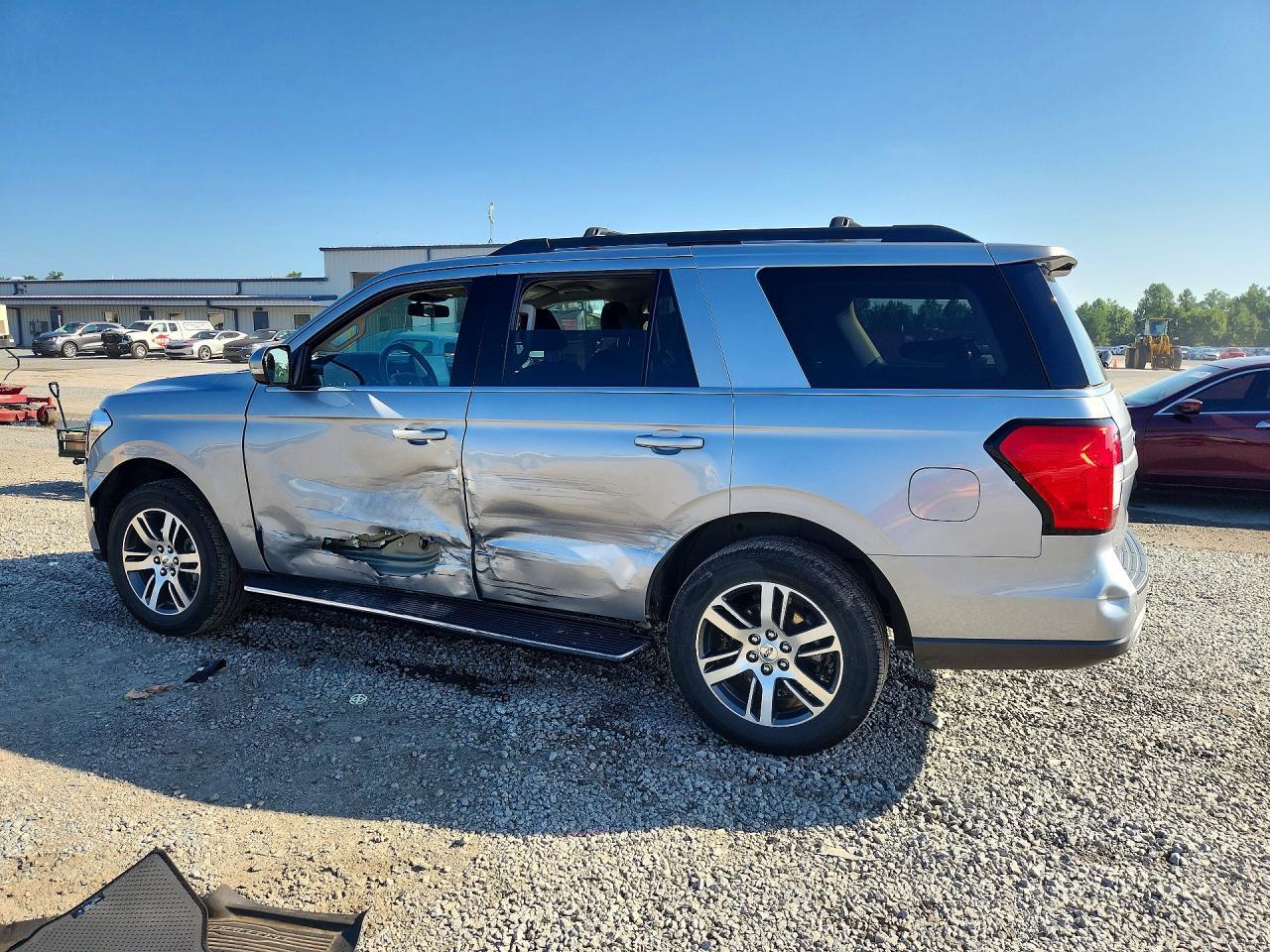 2022 Ford Expedition Xlt - Image 2