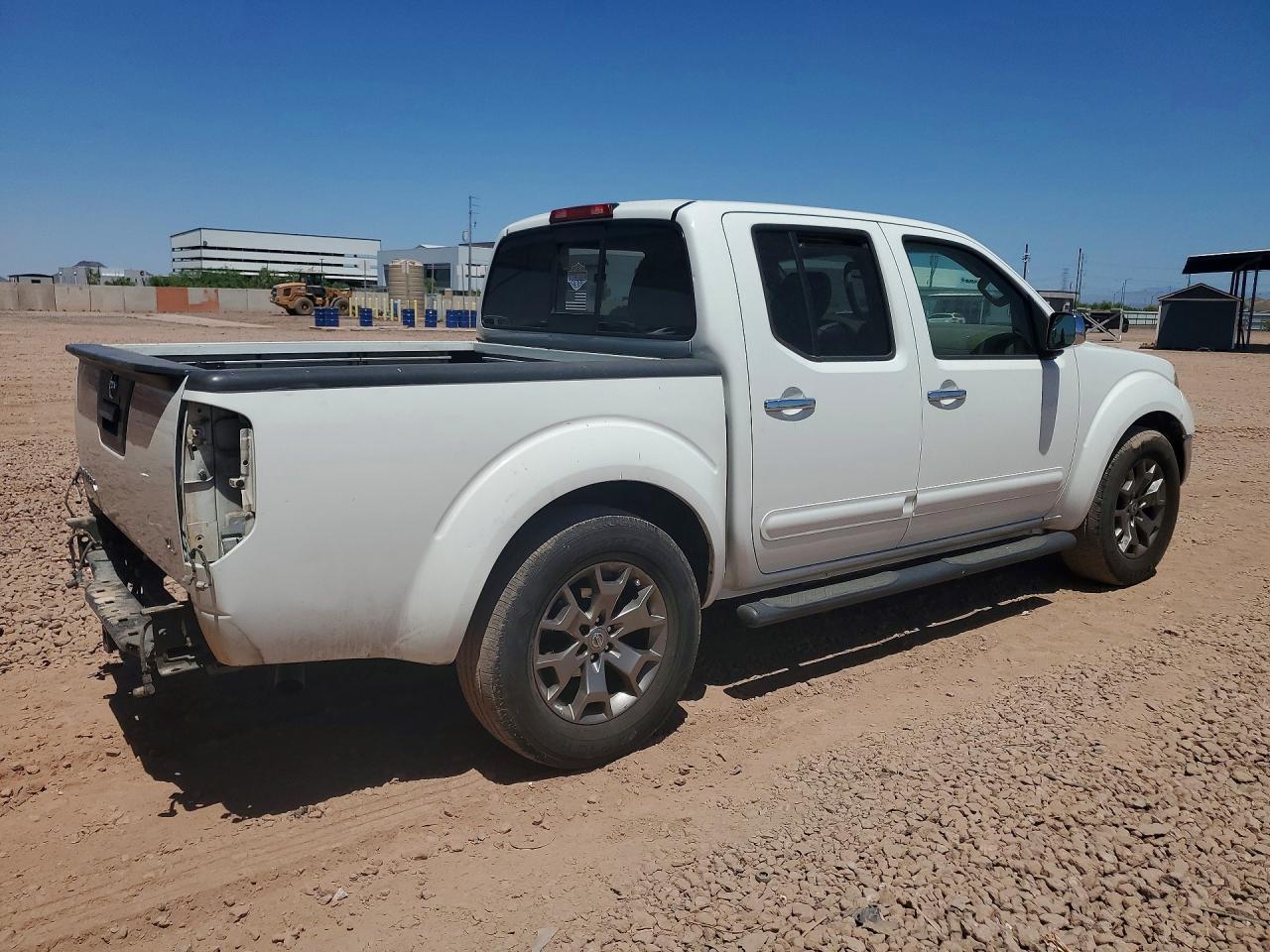 2015 Nissan Frontier Sl - Image 3