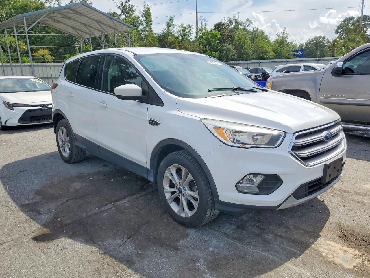 2017 Ford Escape Se - Фото 4