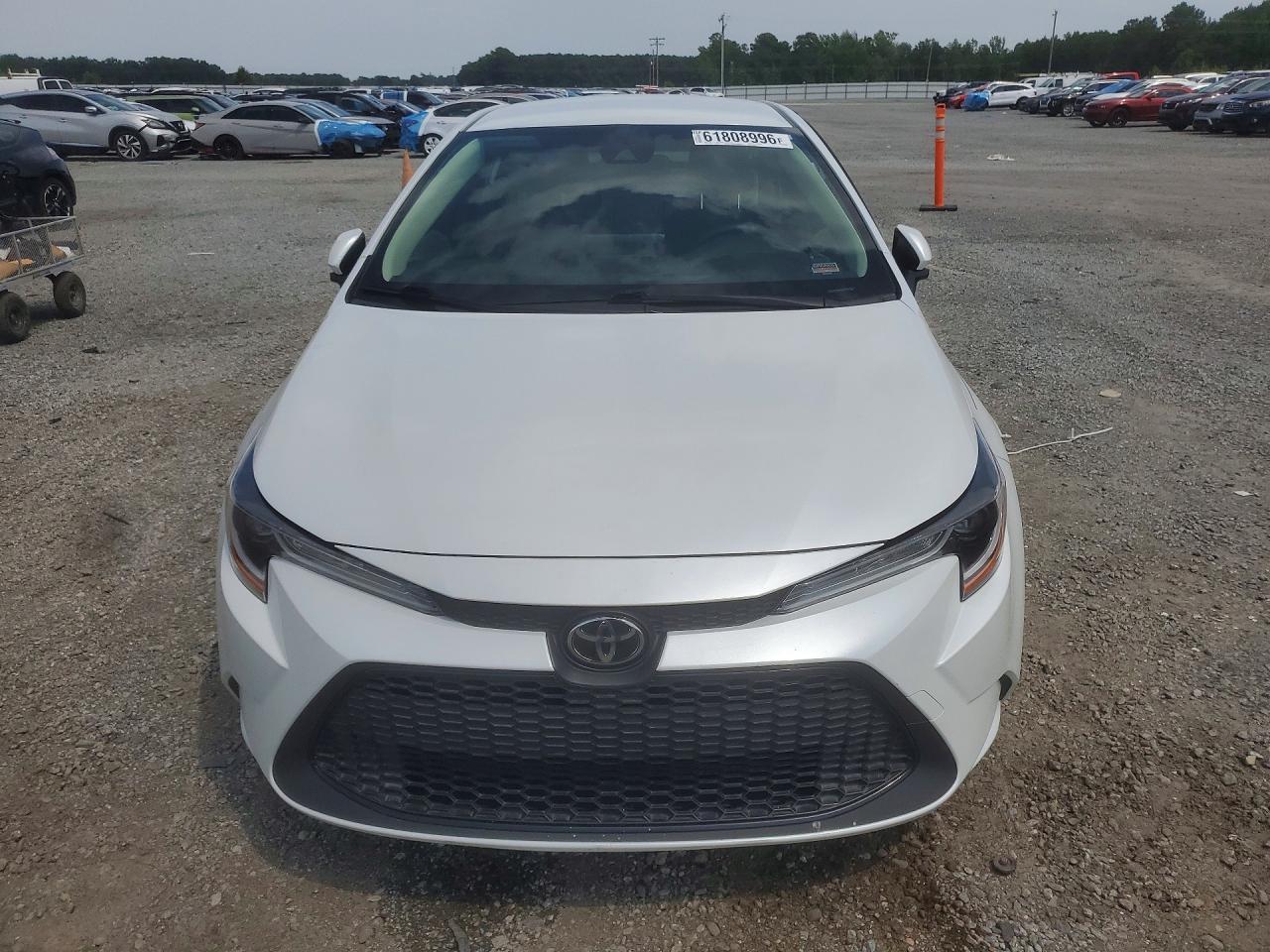 2022 Toyota Corolla Le - Image 5