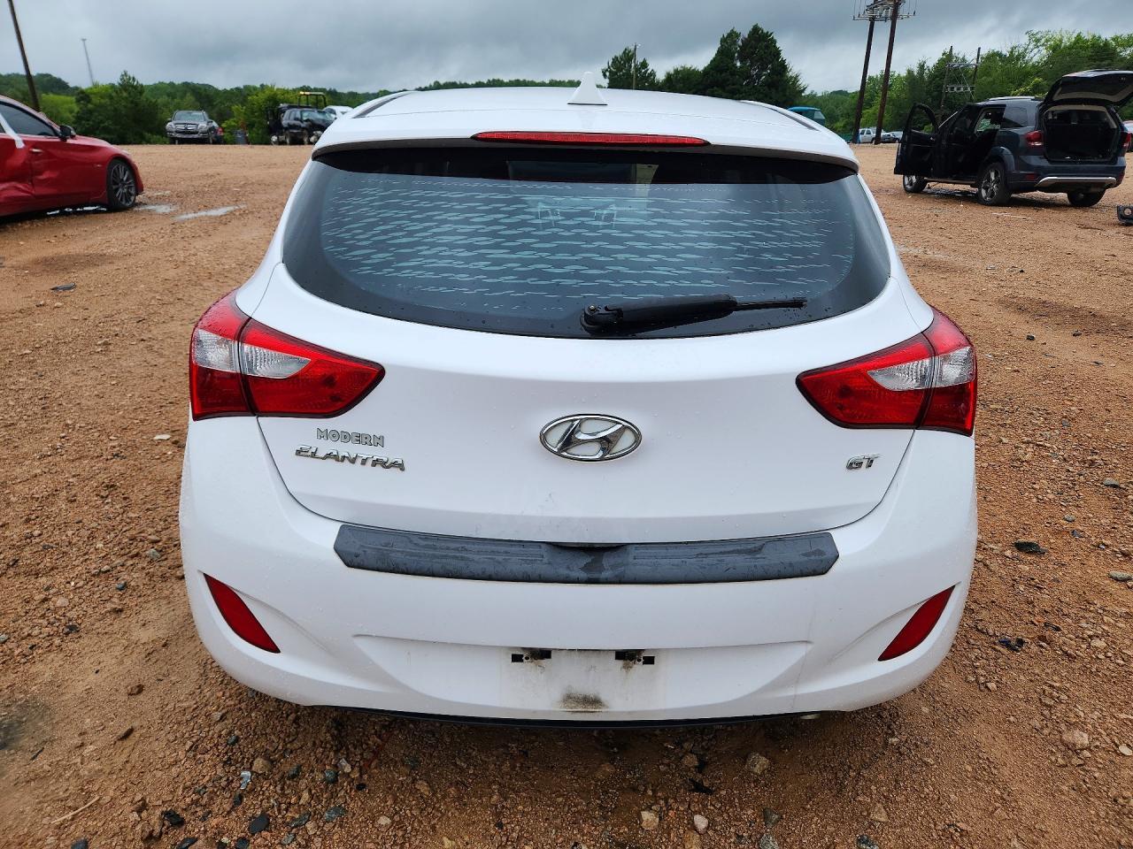 2016 Hyundai Elantra Gt Base - Фото 6
