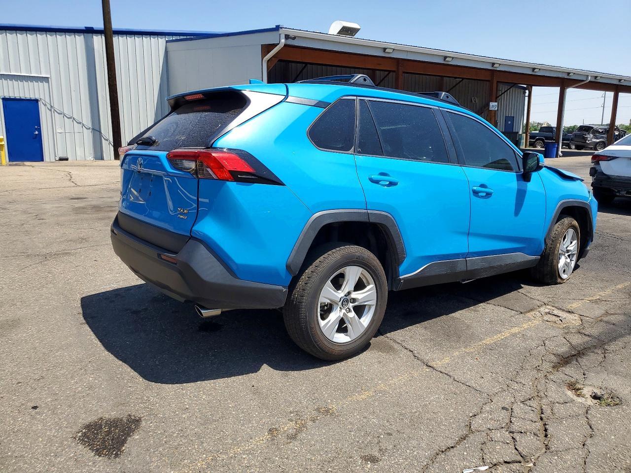 2021 Toyota Rav4 Xle - Фото 3