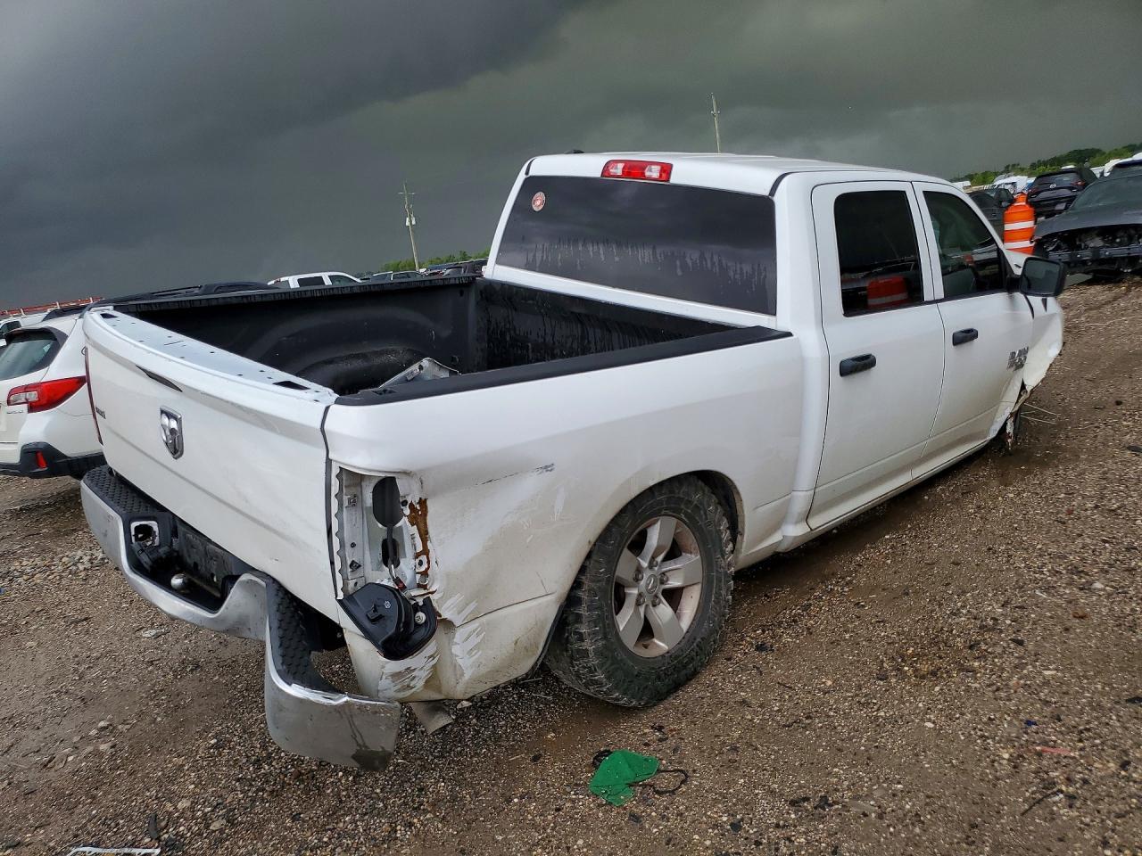 2022 Ram 1500 Classic Slt - Фото 3