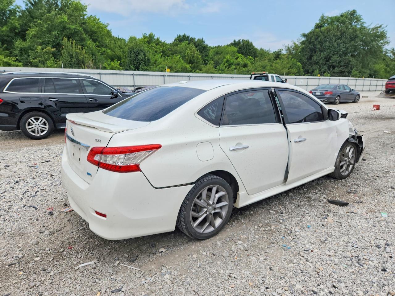 2014 Nissan Sentra Sr - Фото 3