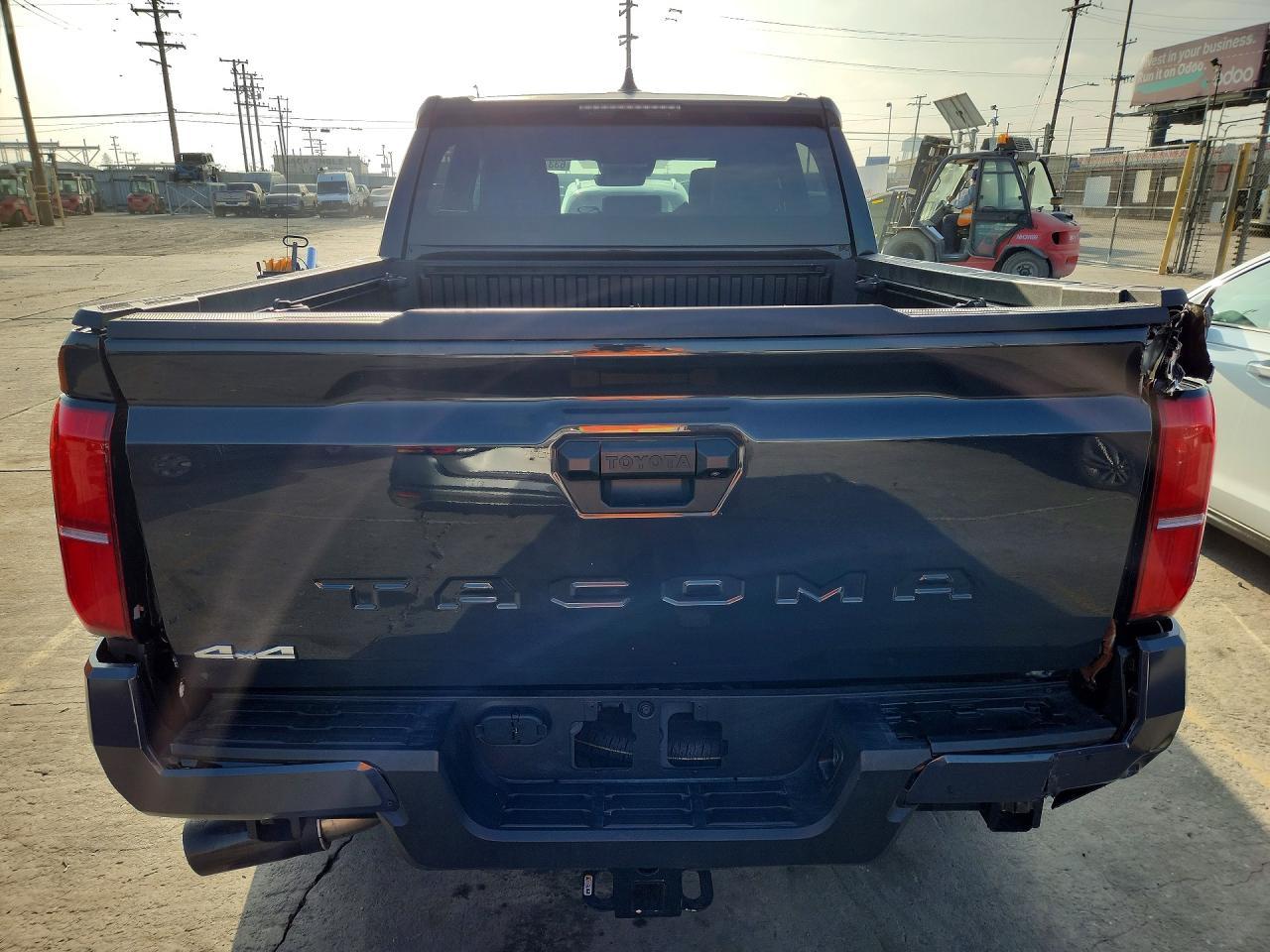 2025 Toyota Tacoma Sr5 - Image 6