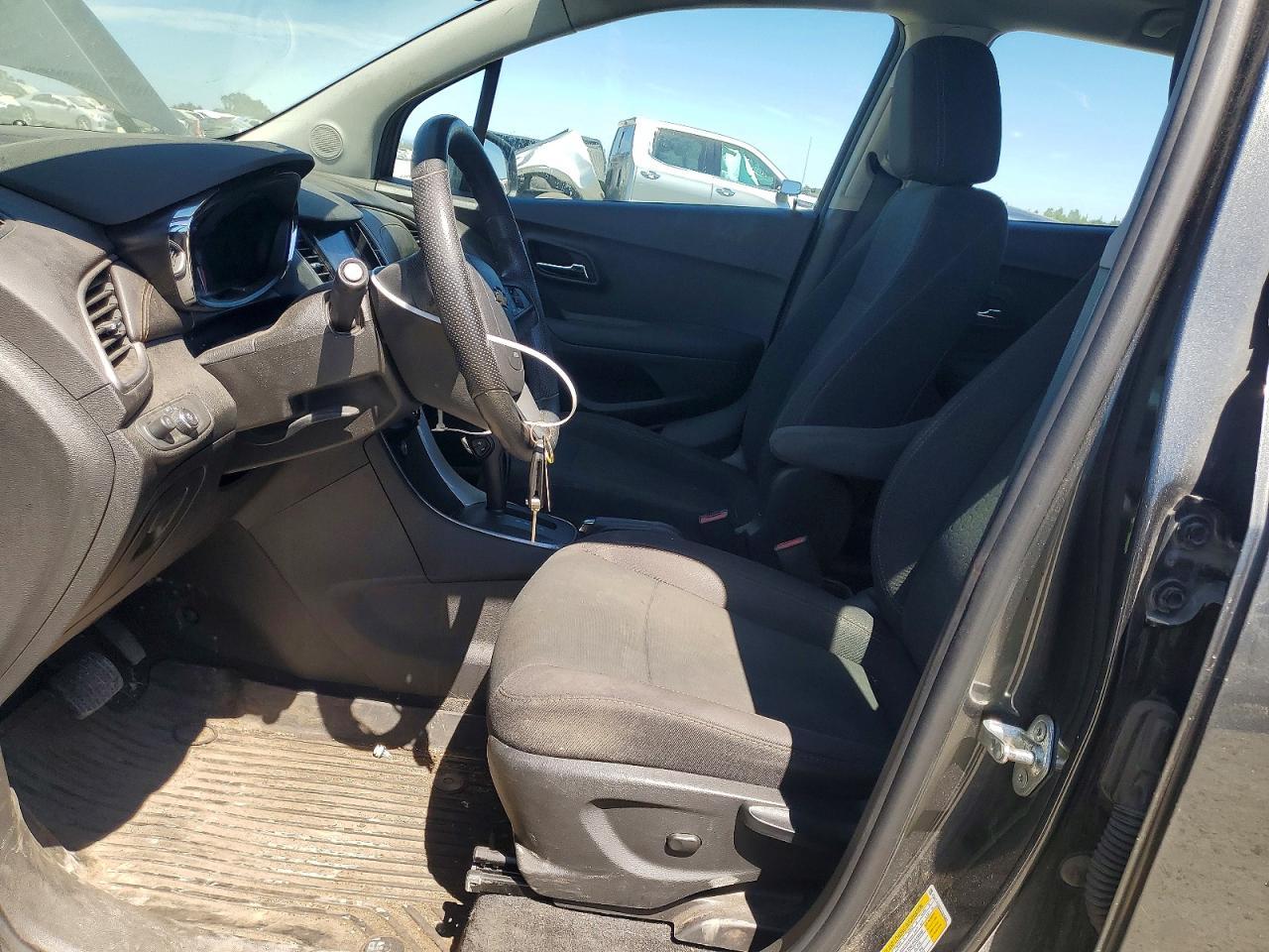 2020 Chevrolet Trax - Image 7