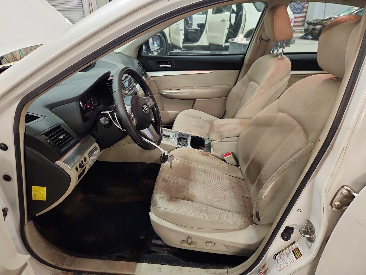 2011 Subaru Legacy 2.5I Premium - Фото 7