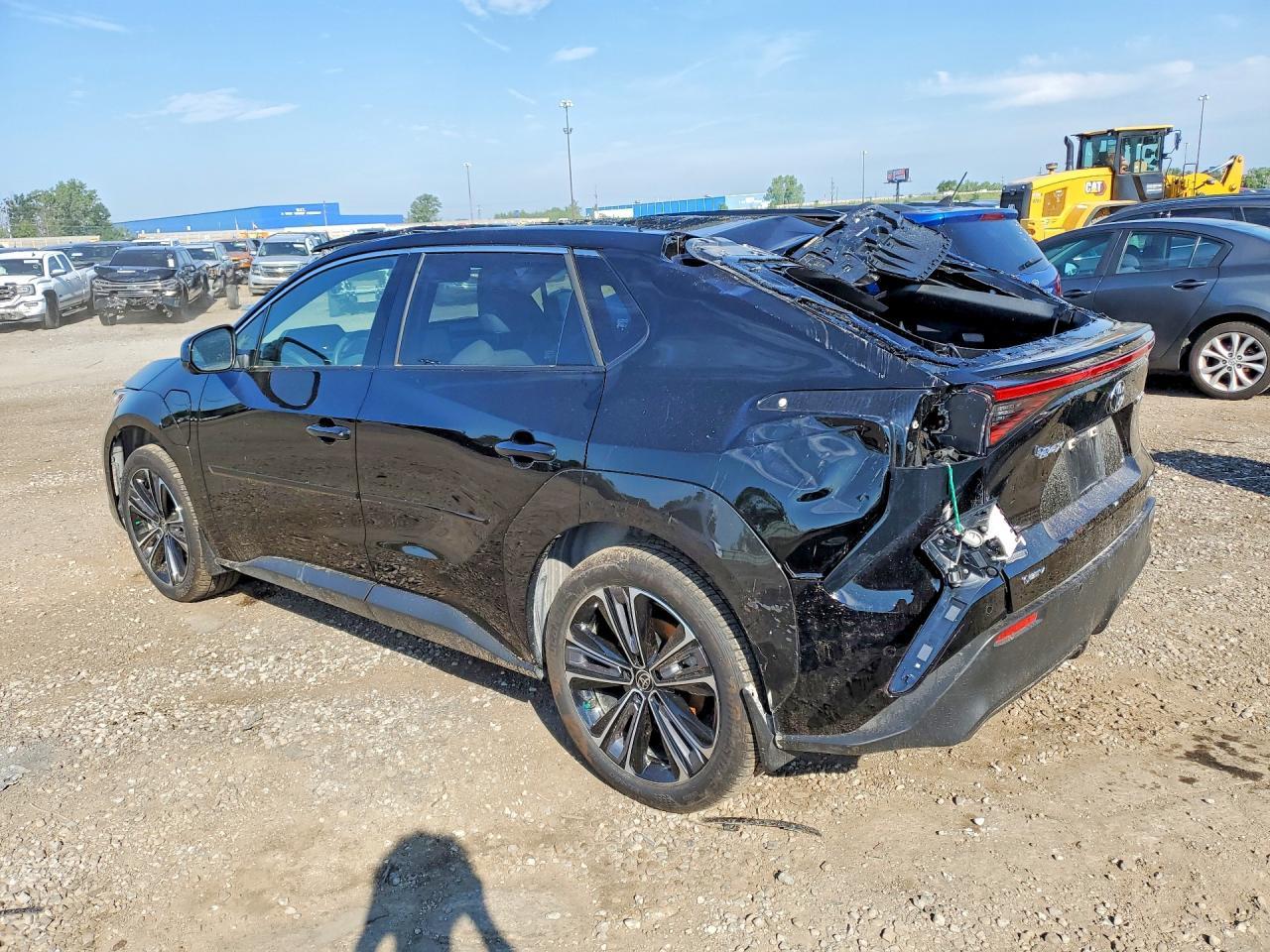 2025 Toyota Bz4X Limited - Фото 2