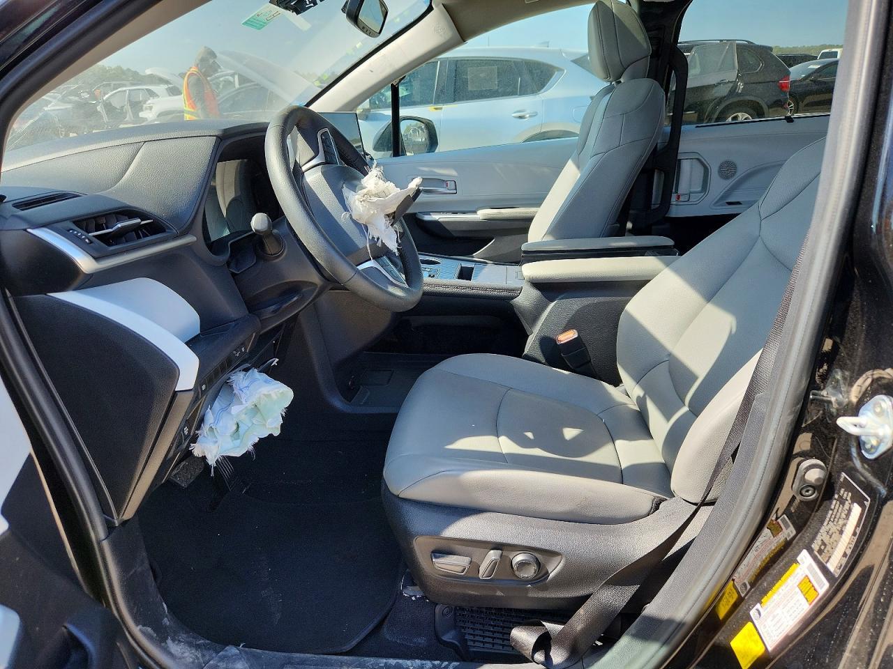 2026 Toyota Sienna Xle 8-Passenger - Фото 7