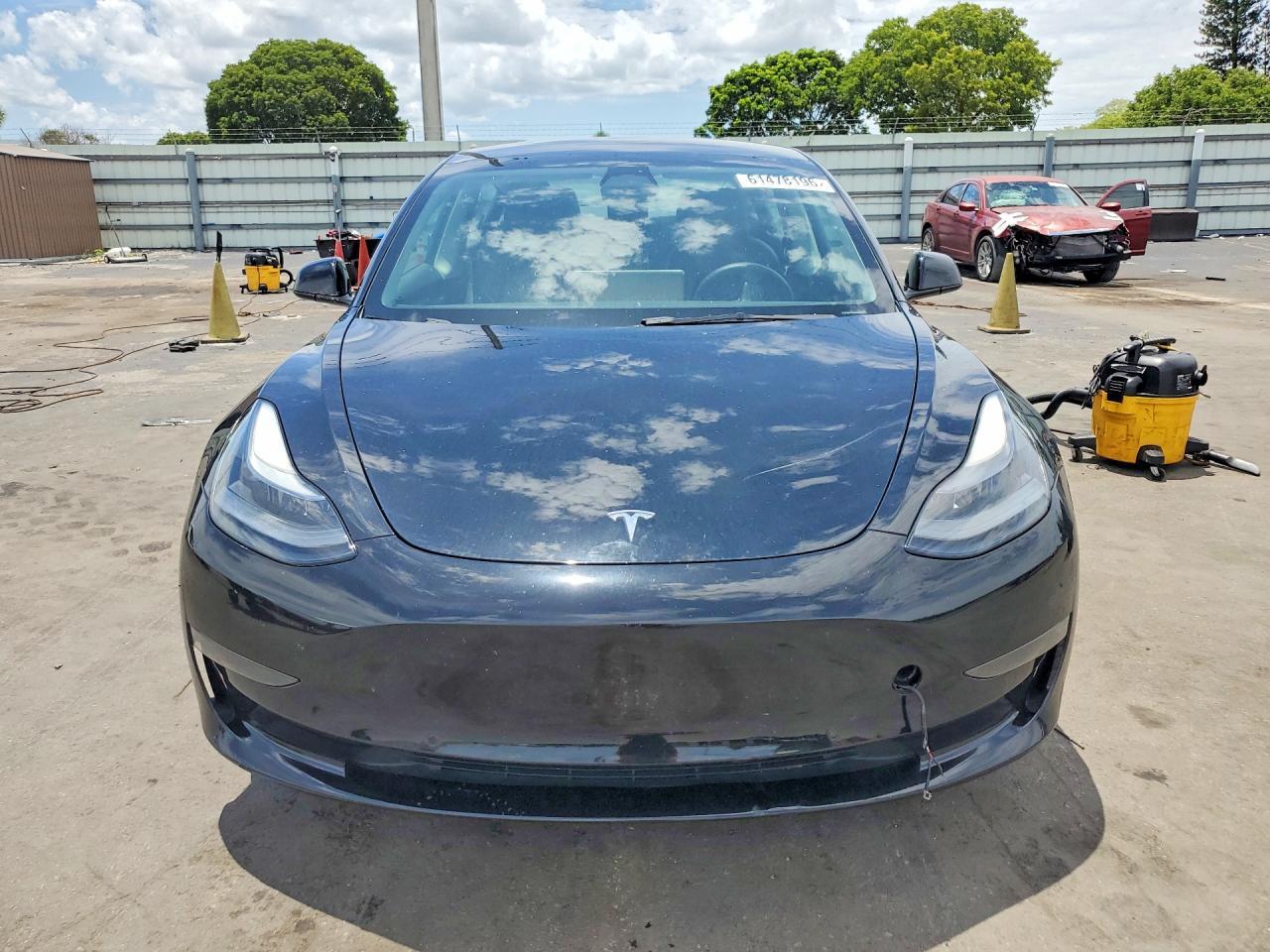 2022 Tesla Model 3 - Фото 5