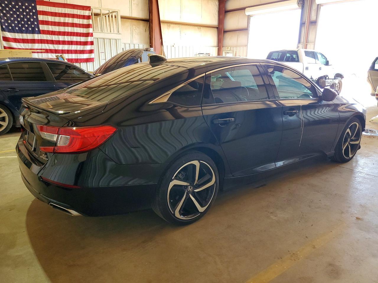 2022 Honda Accord Sport - Фото 3