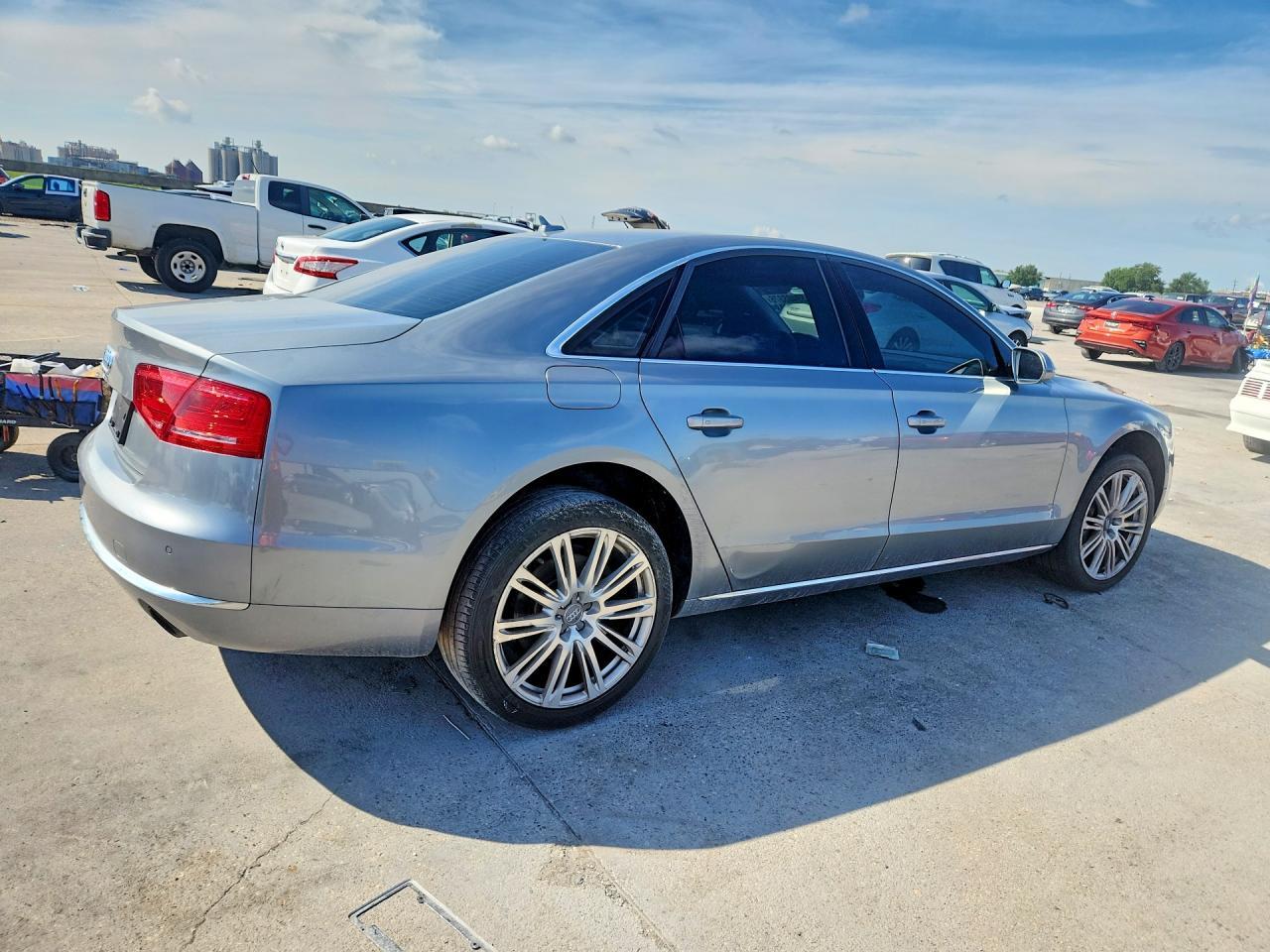 2013 Audi A8 Quattro - Фото 3