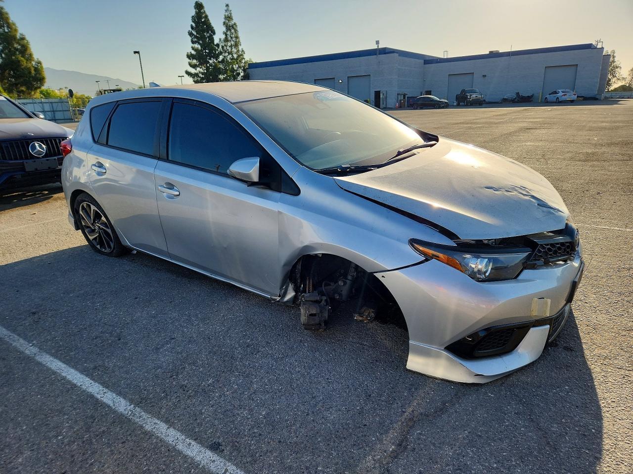 2018 Toyota Corolla Im Base - Image 4