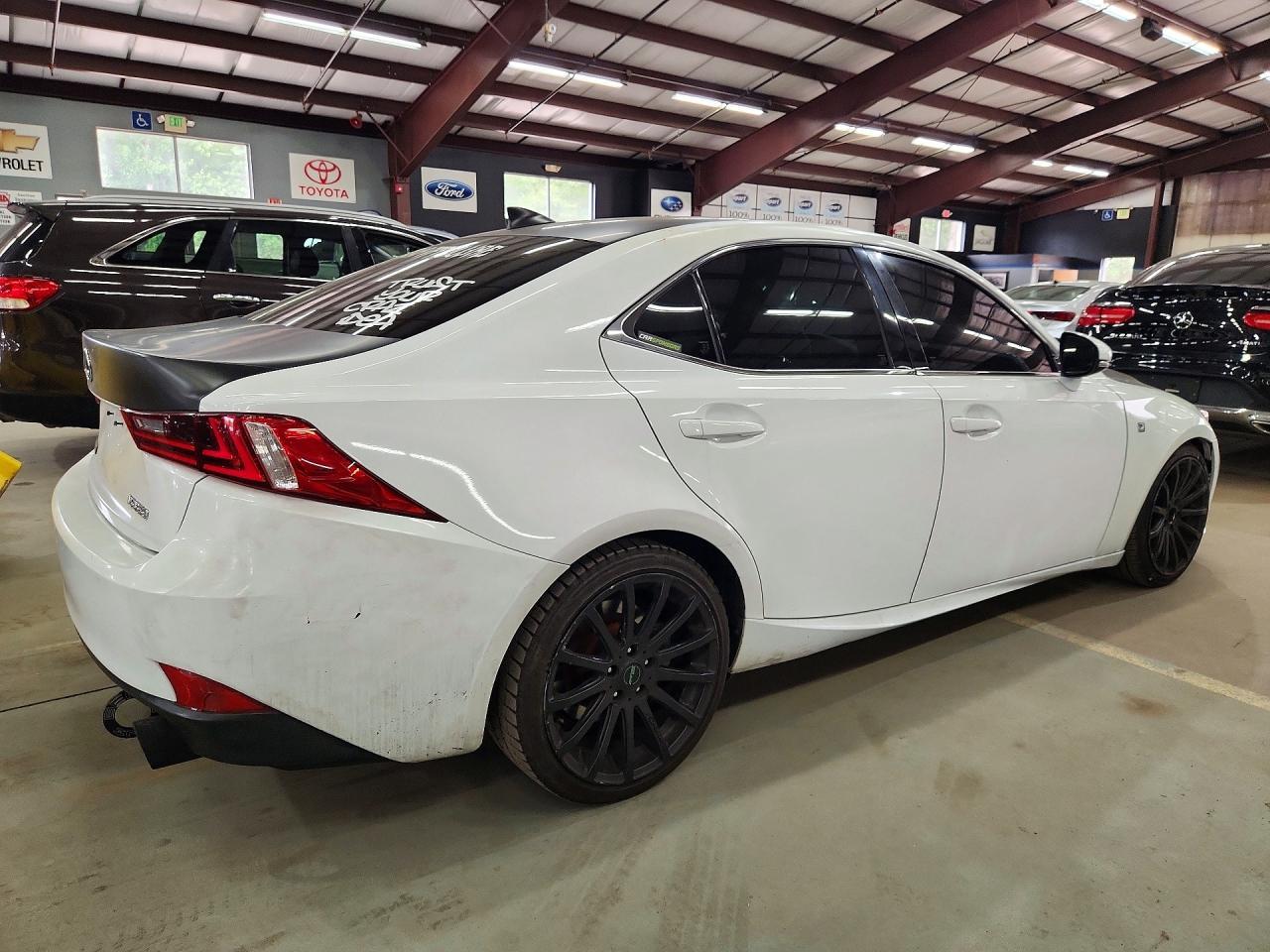 2015 Lexus Is 350 - Фото 3