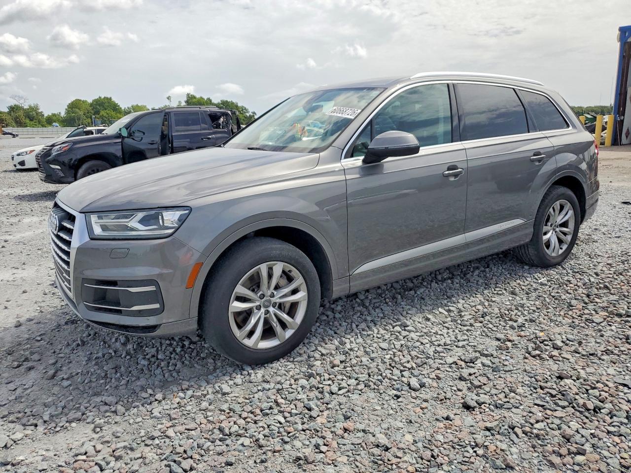 2017 Audi Q7 Premium Plus
