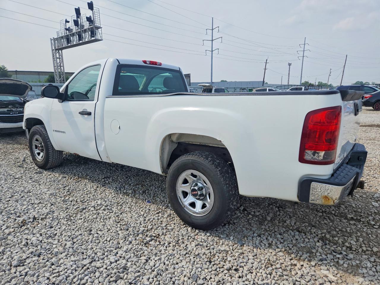 2009 GMC Sierra C1500 - Фото 2