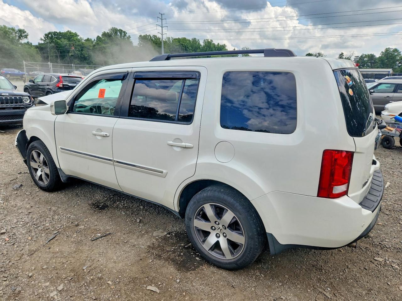 2012 Honda Pilot Touring - Image 2