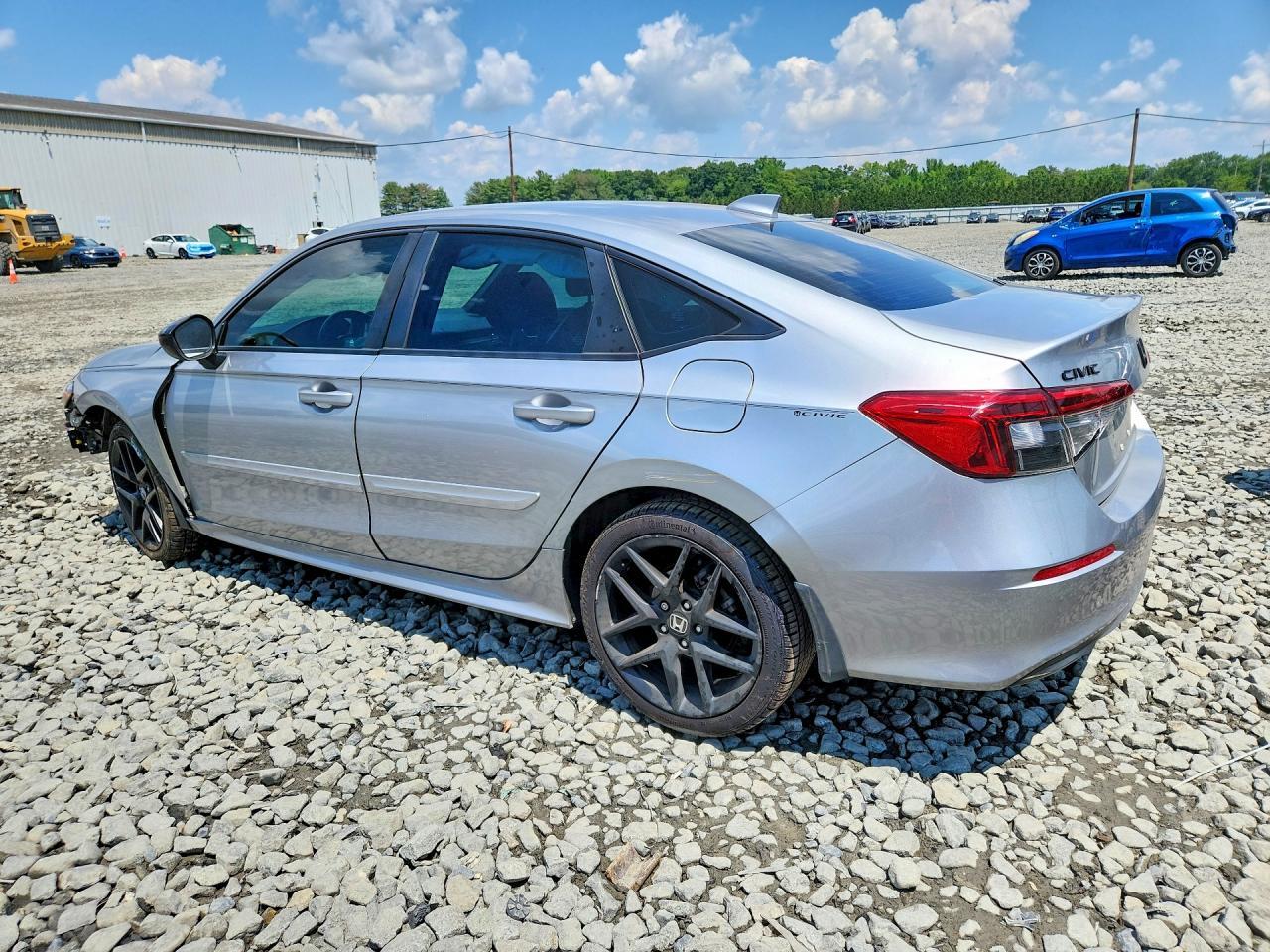 2022 Honda Civic Sport - Фото 2