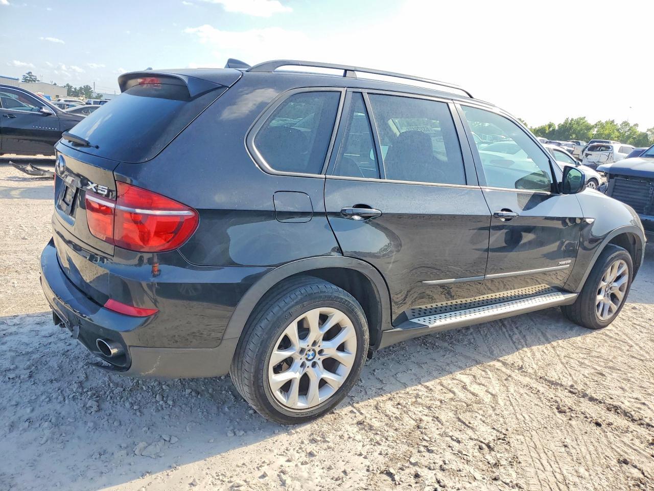 2011 BMW X5 xDrive35I - Фото 3