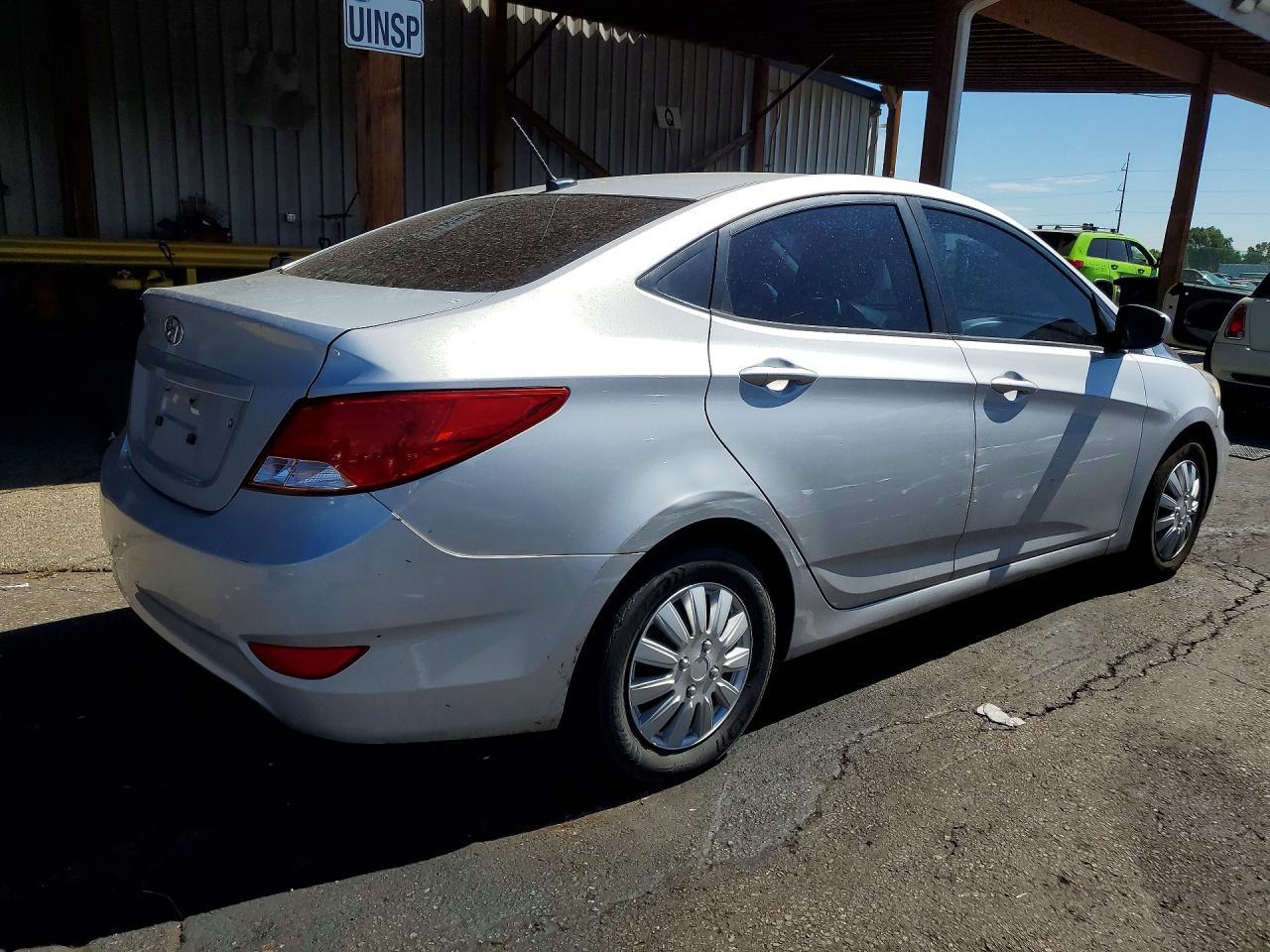 2016 Hyundai Accent Se - Image 3