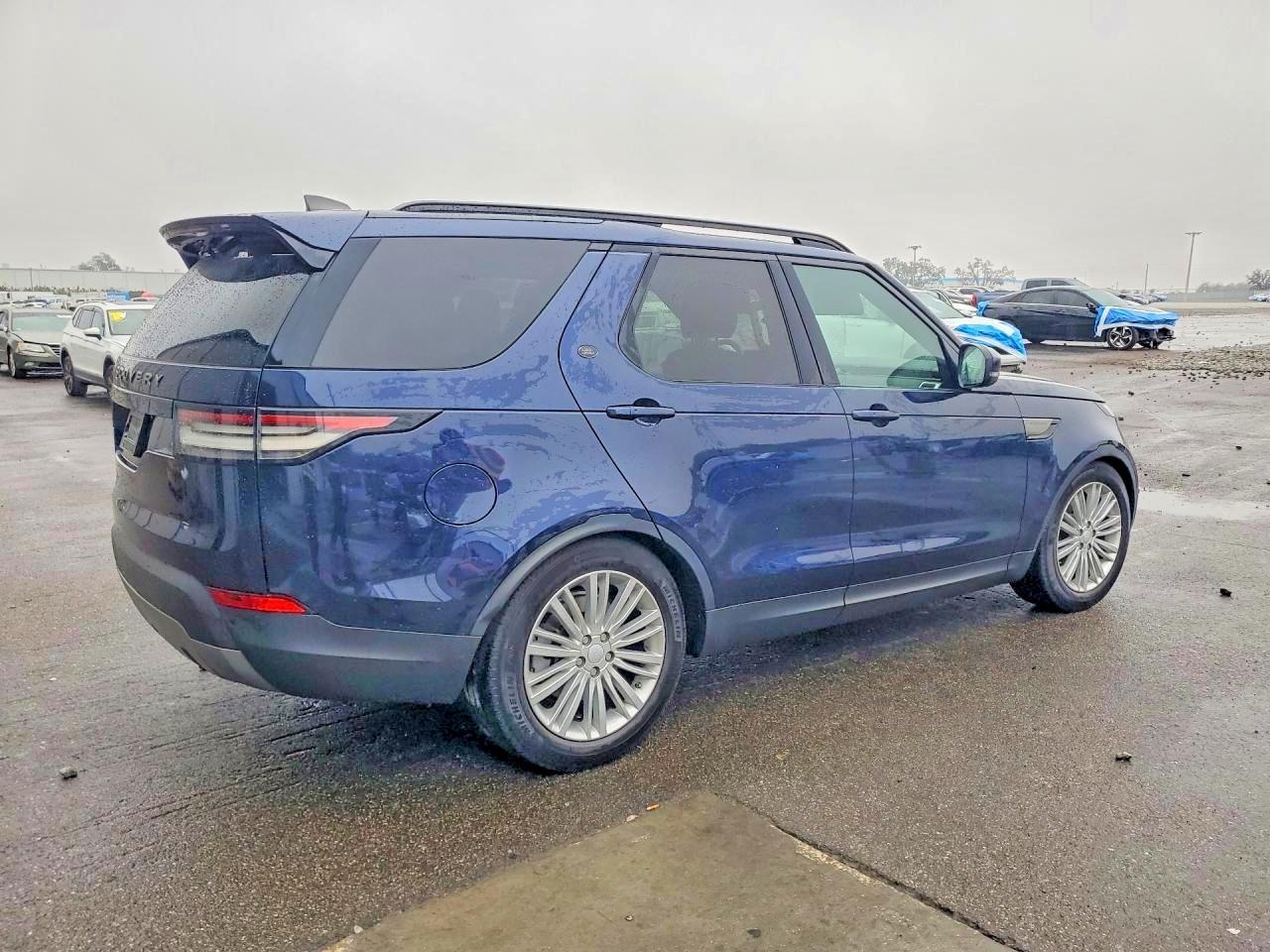 2017 Land Rover Discovery Se - Image 3