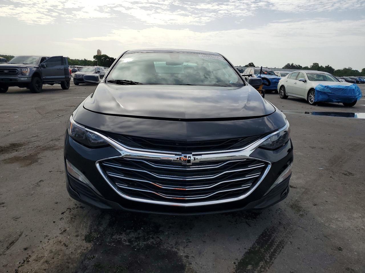 2022 Chevrolet Malibu Lt - Image 5