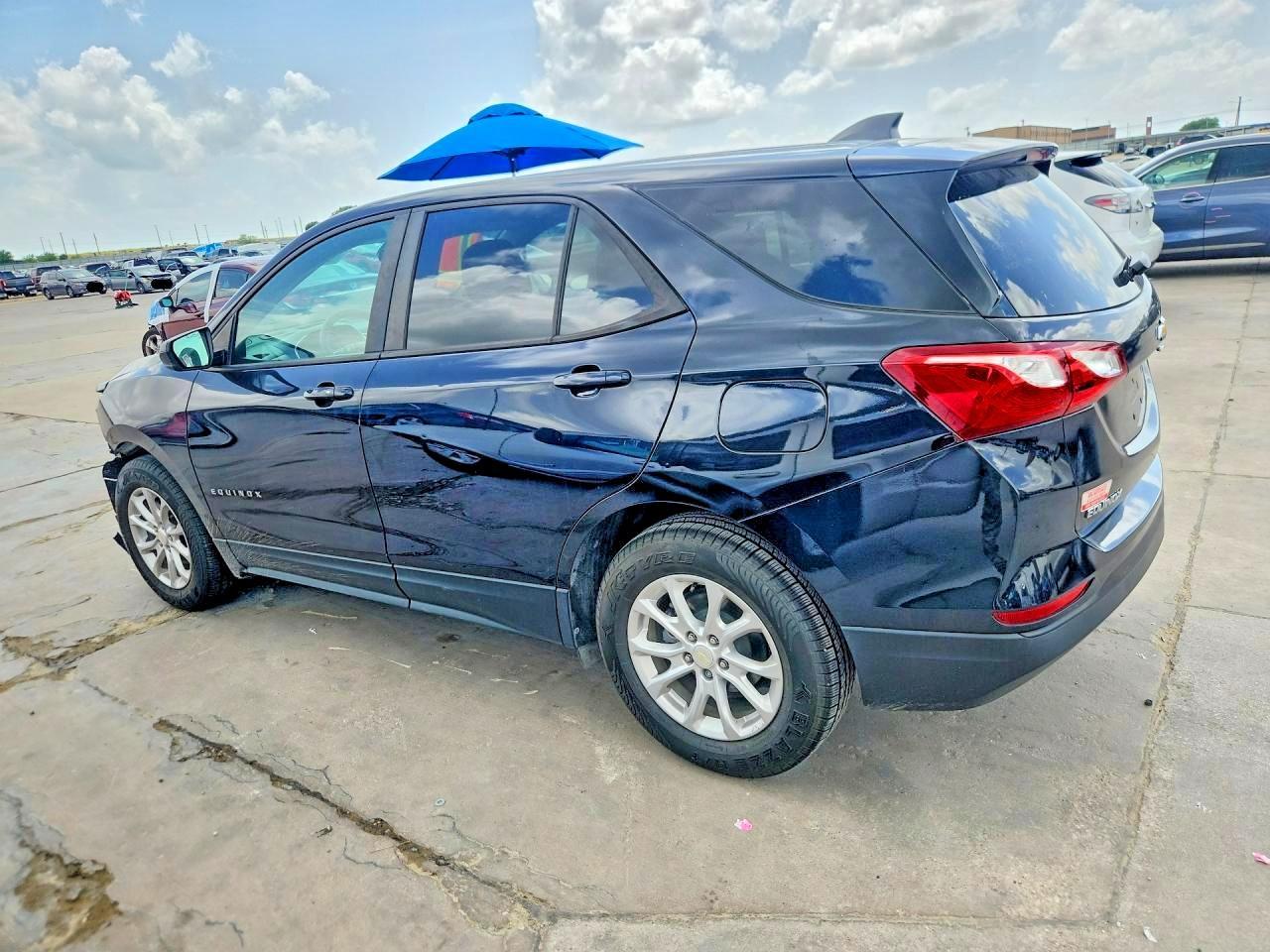 2020 Chevrolet Equinox Ls - Image 2