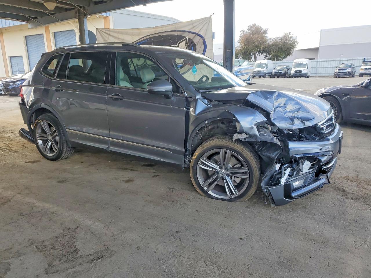 2019 Volkswagen Tiguan Se - Image 4