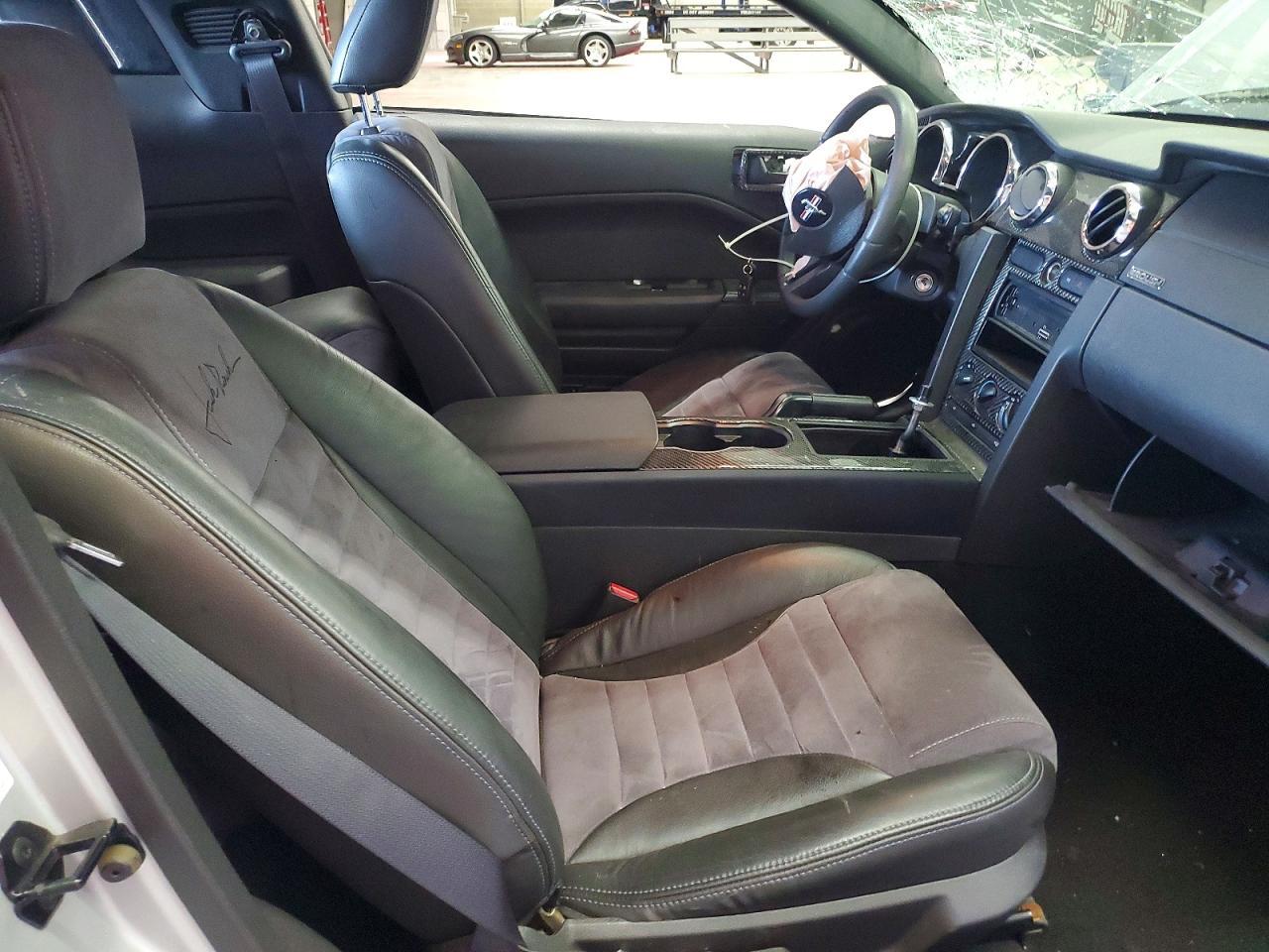2005 Ford Mustang Gt - Фото 7