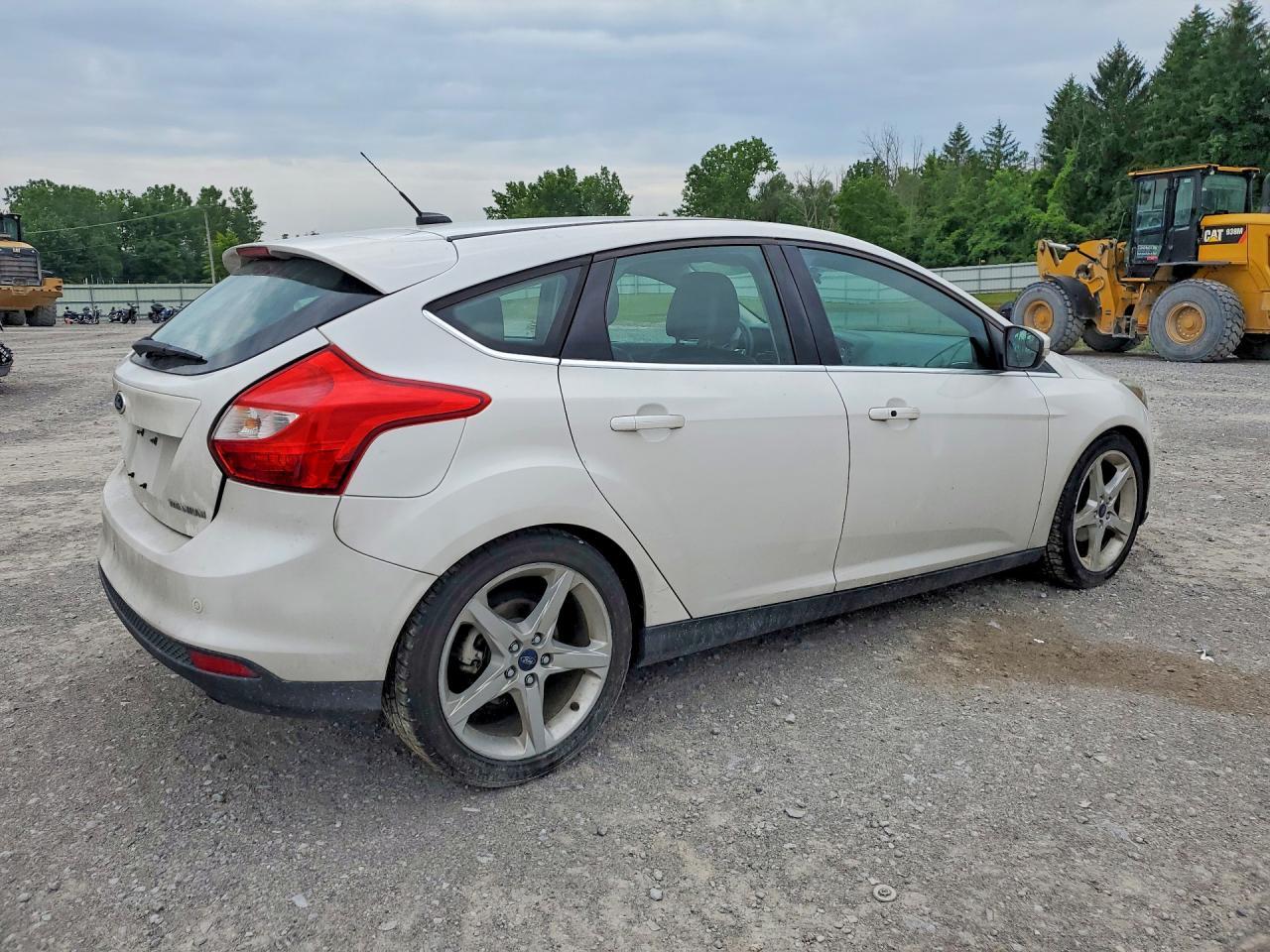 2014 Ford Focus Titanium - Фото 3