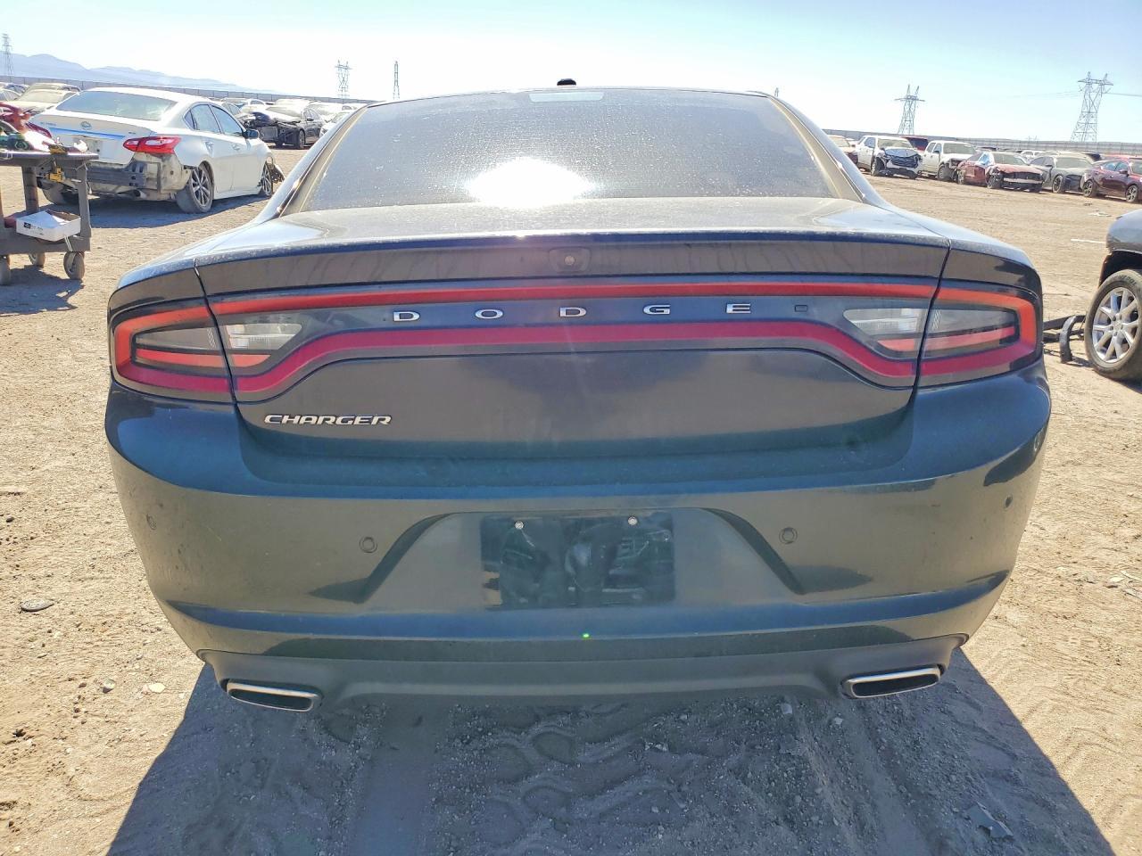 2022 Dodge Charger Sxt - Фото 6