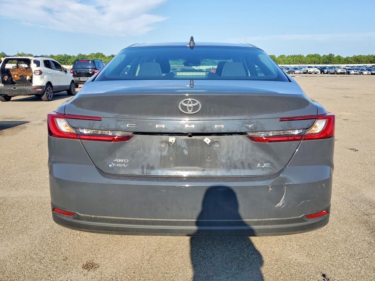 2025 Toyota Camry Le - Фото 6