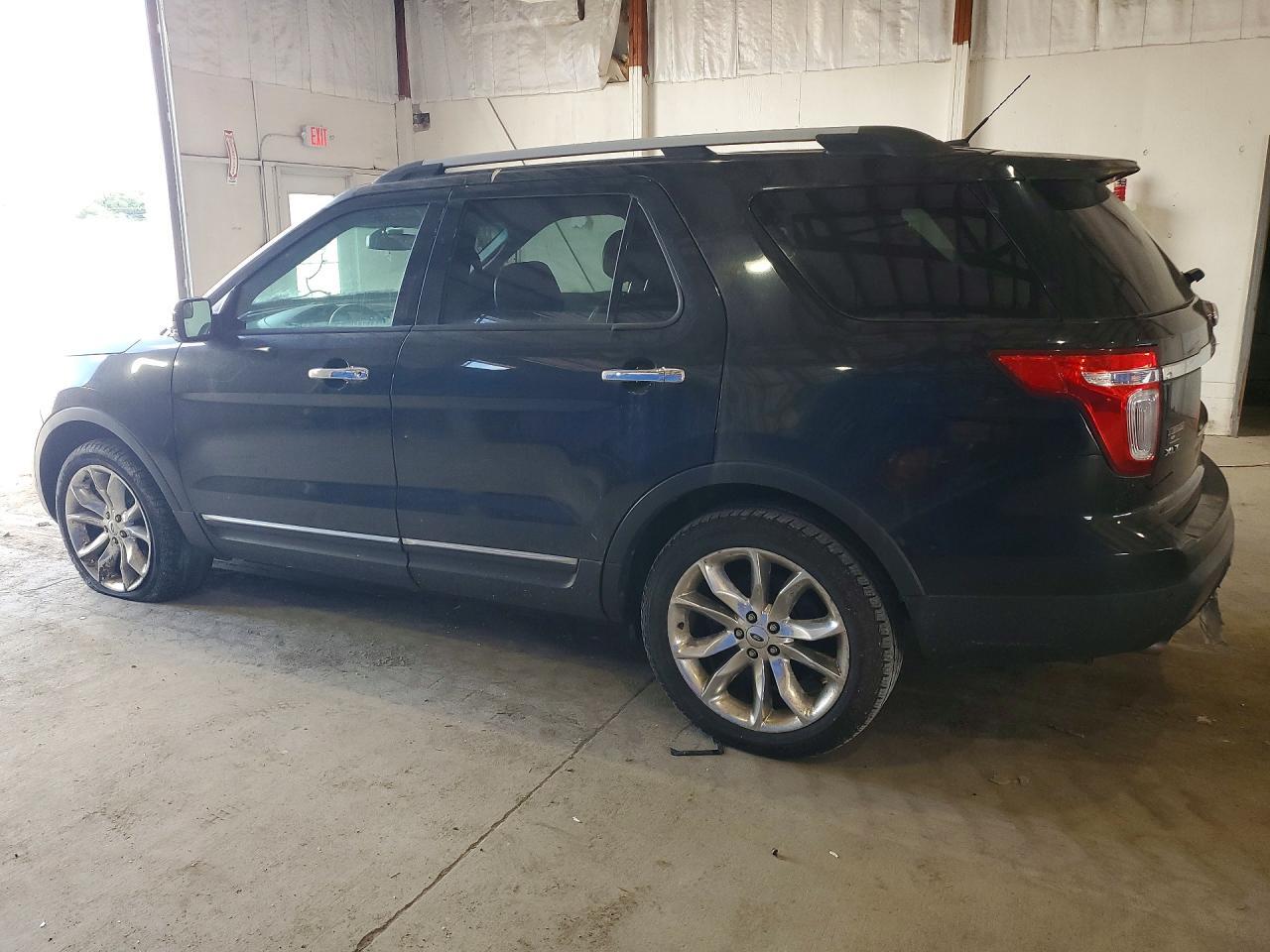 2014 Ford Explorer Xlt - Фото 2