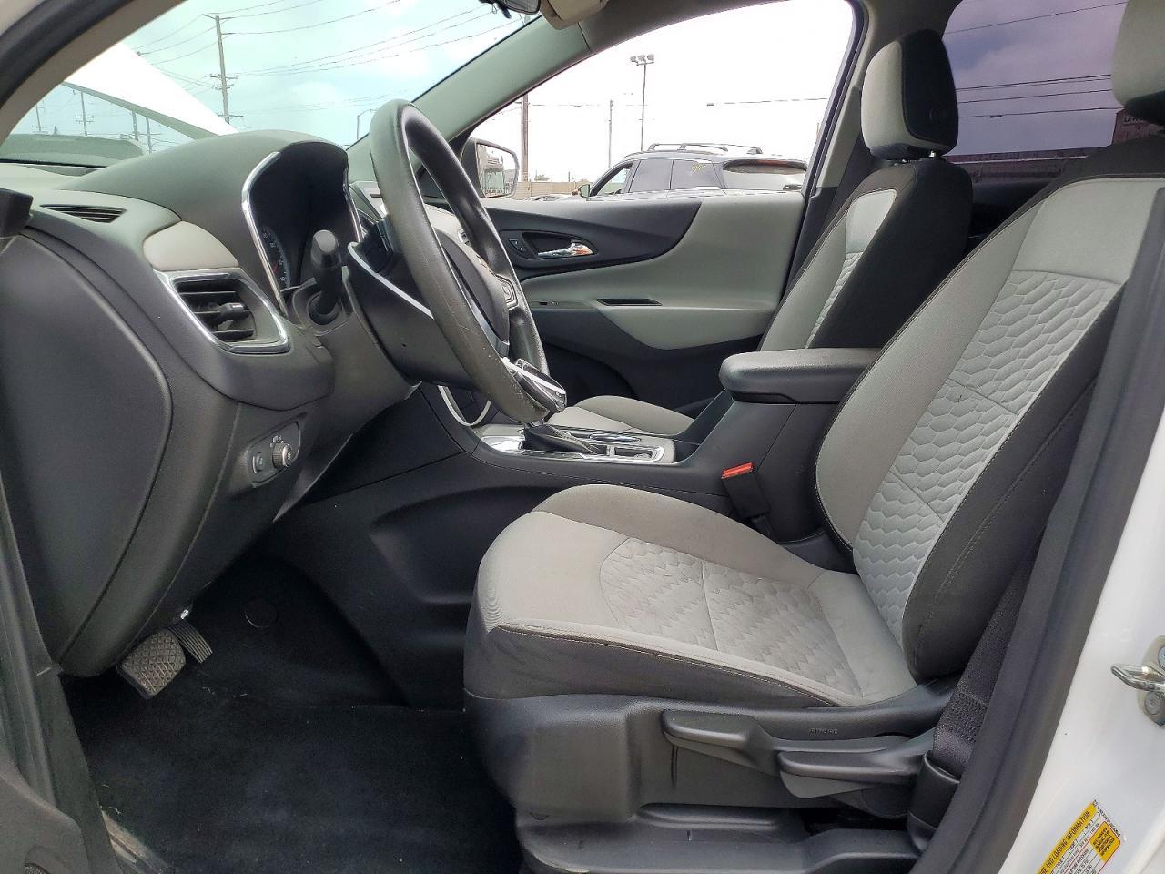 2018 Chevrolet Equinox Ls - Image 7