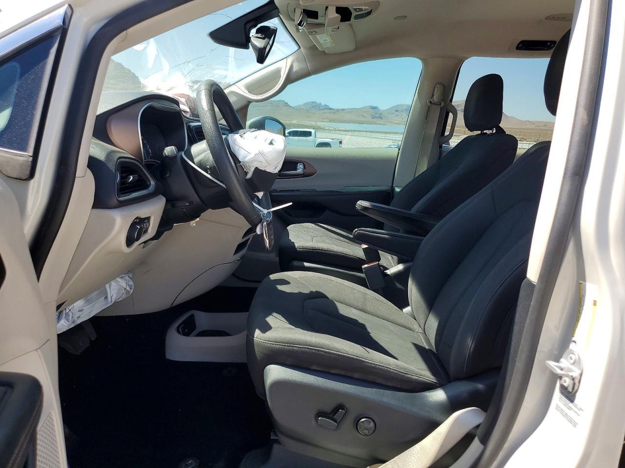 2017 Chrysler Pacifica Lx - Фото 7