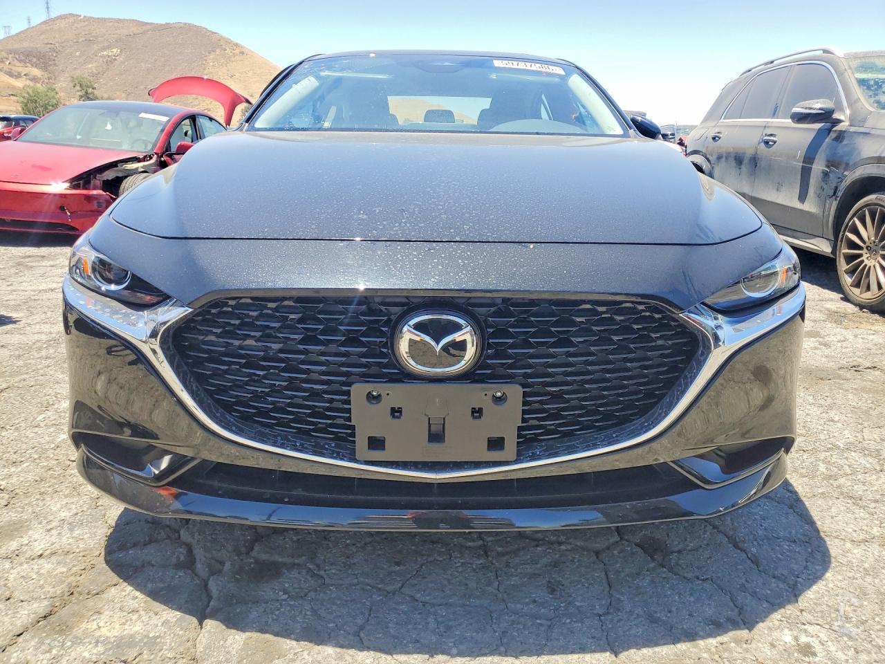 2026 Mazda 3 Preferred/Carbon Edition - Image 5