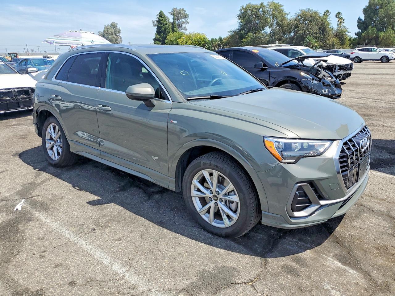 2022 Audi Q3 Premium S Line 45 - Фото 4