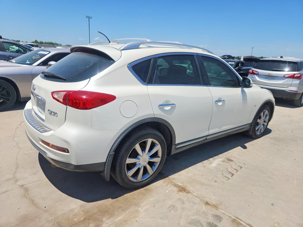 2017 Infiniti Qx50 Base - Image 3