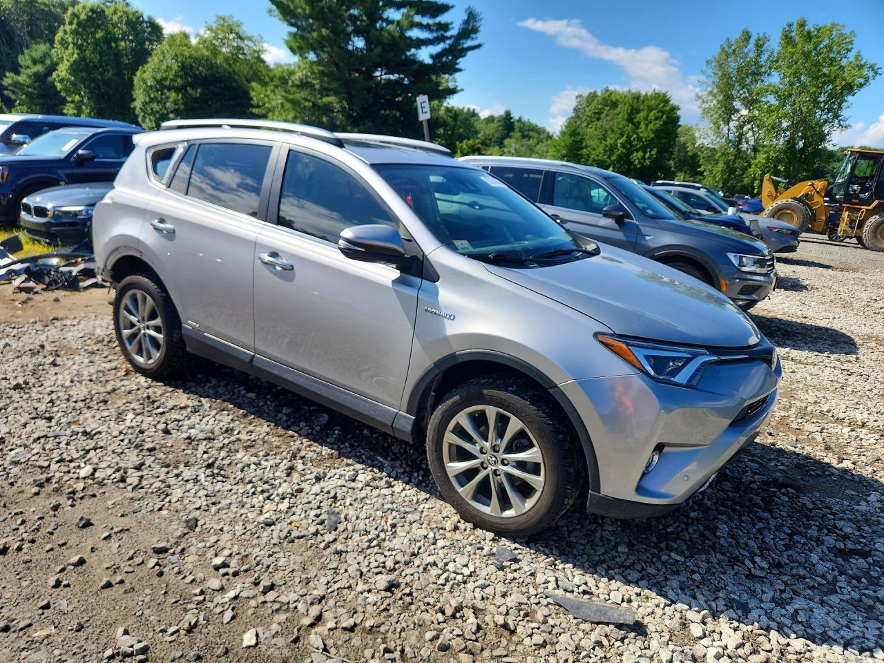 2017 Toyota Rav4 Hv Limited - Image 4