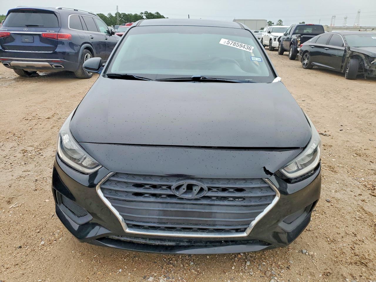 2020 Hyundai Accent Se - Фото 5