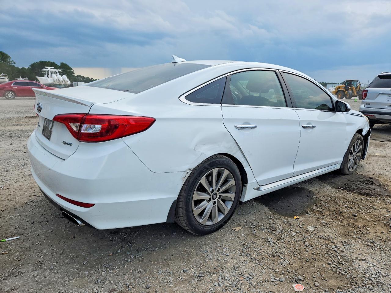 2017 Hyundai Sonata Sport - Фото 3