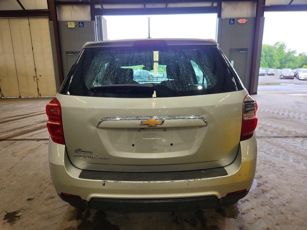 2017 Chevrolet Equinox Ls - Фото 6