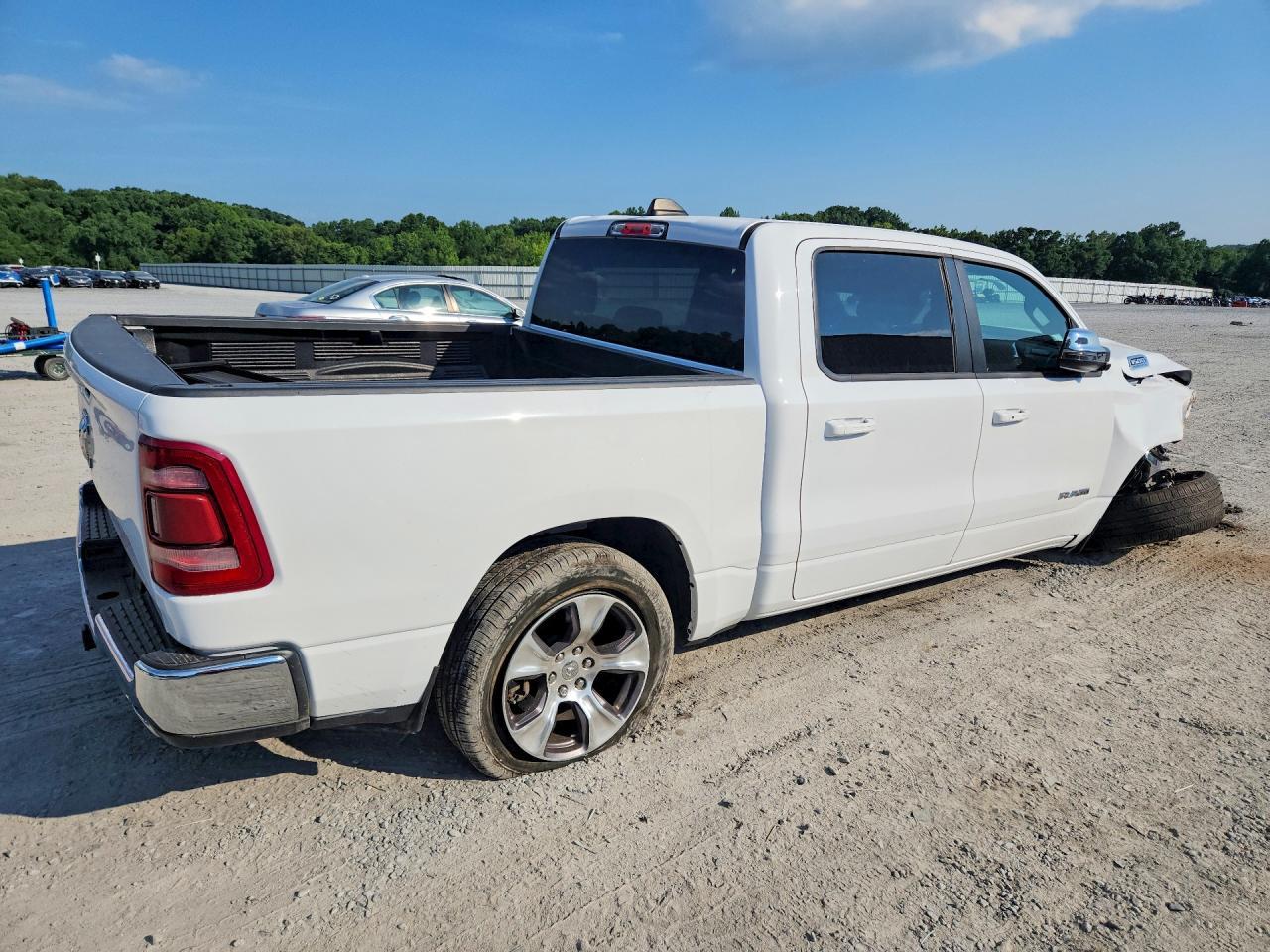 2024 Ram 1500 Laramie - Фото 3